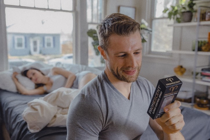 How do desensitizing delay sprays work?